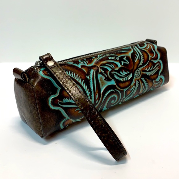 Brand New🔥Patricia Nash Wristlet - Picture 1 of 12